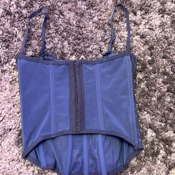 Urban Outfitters Corset! Only worn once! Size XS/SMALL - Picture 2 of 2